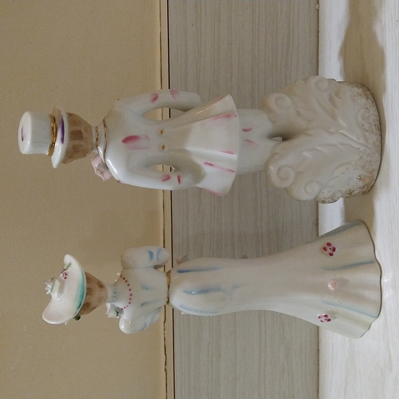 Vintage Victorian-Style Porcelain Silco Figurines Made In Japan - Picture 2 of 3